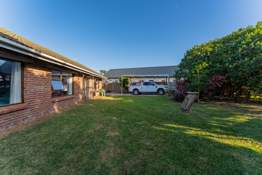 4 Bedroom Property for Sale in Cape St Francis Eastern Cape